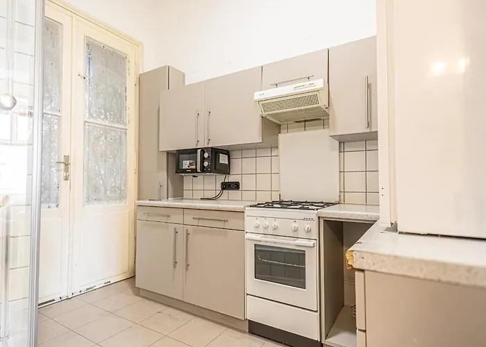 Charming 1br Near Wiener Stadthalle *
