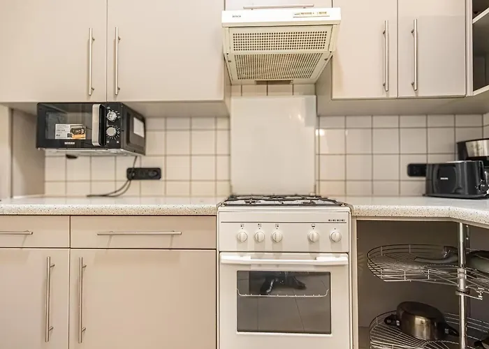 Charming 1br Near Wiener Stadthalle Vienne
